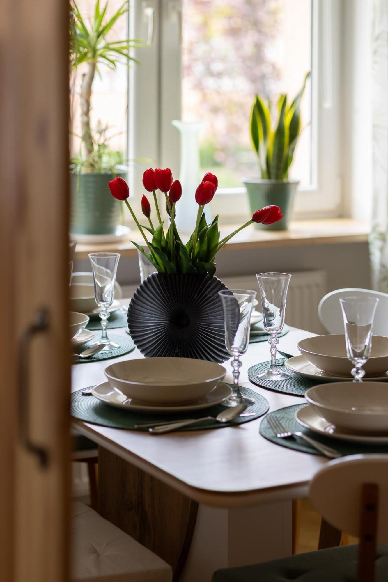 Spacious Apartment For 6 People Near The Old Town By Noclegi Renters Warsaw Exterior photo